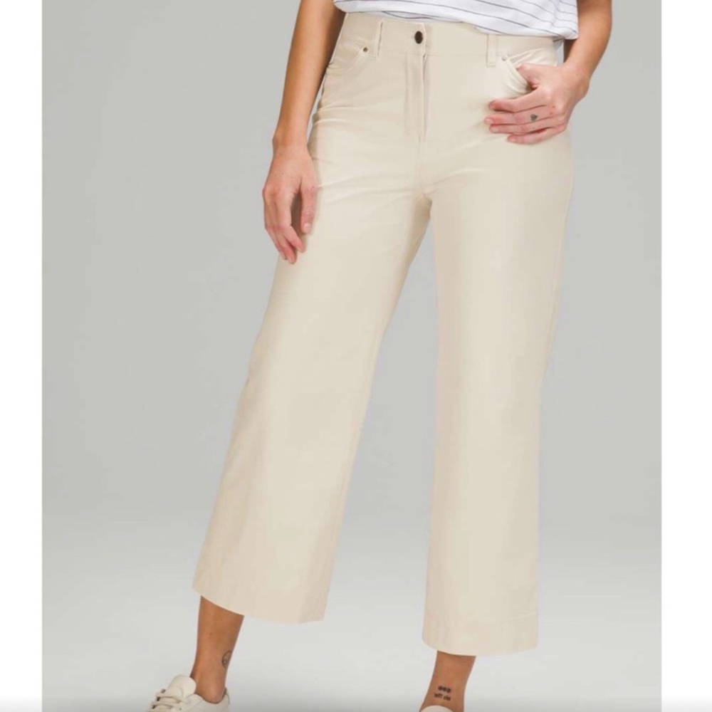 Lululemon City Sleek 5 Pocket Wide-Leg High Rise 7/8 Length Pant